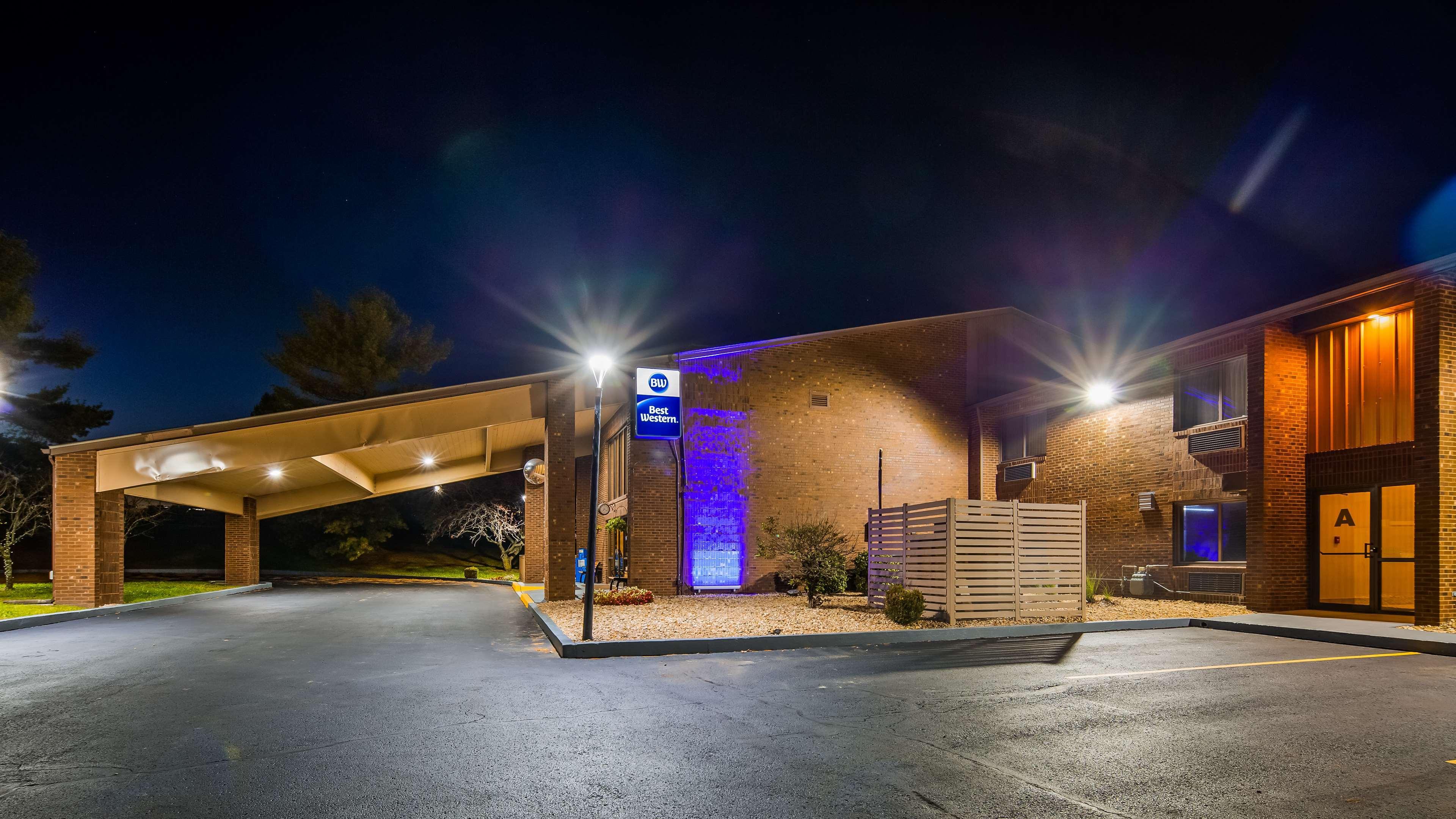 Best Western Shelbyville Lodge Exterior foto